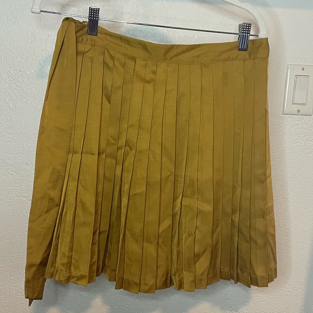 Mustard Silk pleated skirt